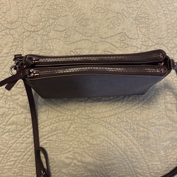 Lo & Sons Pearl in black saffiano - Picture 8 of 8